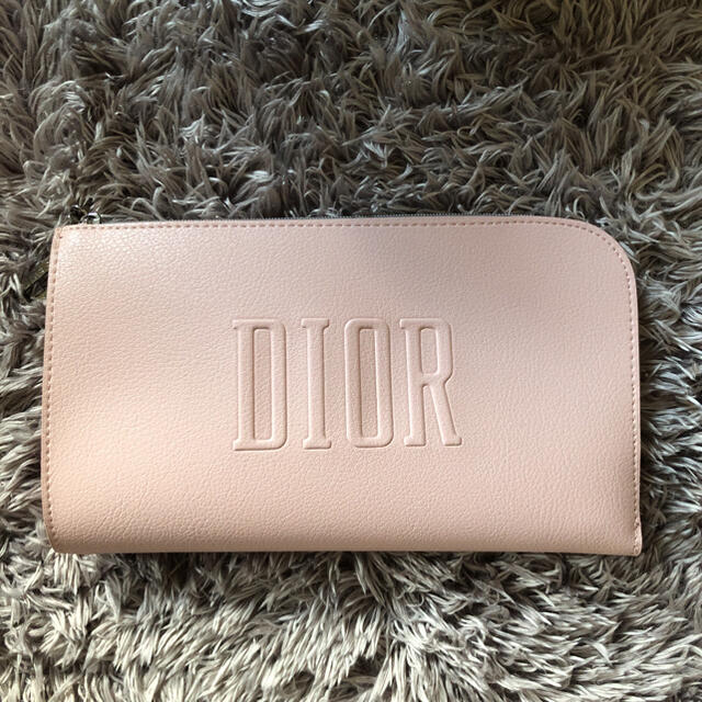 Dior(ディオール)のDIORディオール　ポーチ未使用 コスメ/美容のコスメ/美容 その他(その他)の商品写真