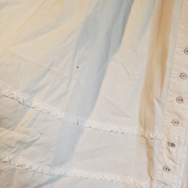 INGEBORG(インゲボルグ)のインゲボルグ　白いフリル付きスカート レディースのスカート(ロングスカート)の商品写真