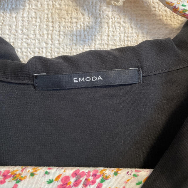 EMODA(エモダ)のEMODA ショートシャツ レディースのトップス(シャツ/ブラウス(長袖/七分))の商品写真