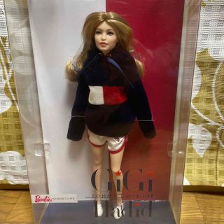 バービー(Barbie)のバービー　GIGI Hadid×TOMMY HILFIGER(ぬいぐるみ/人形)