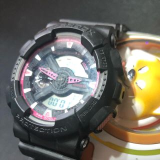 ジーショック(G-SHOCK)のCASIO G-SHOCK GA-110 ブラック&ピンク　中古稼働品(腕時計(デジタル))