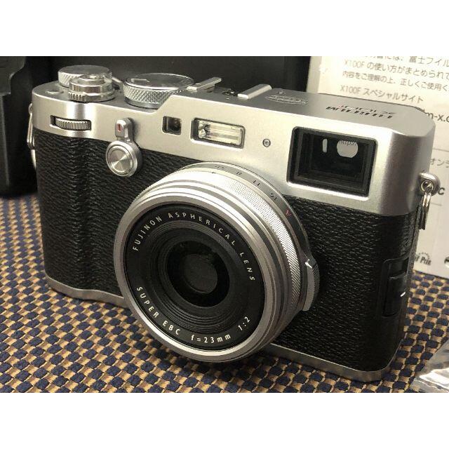 富士フイルム(フジフイルム)の1226 FUJIFILM X100F たった5400 Shot フジフィルム スマホ/家電/カメラのカメラ(コンパクトデジタルカメラ)の商品写真