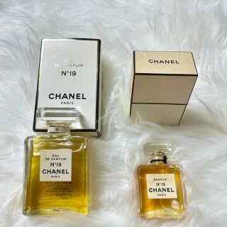 CHANEL - シャネル 香水 ぼぼ未使用 2個セット No19 オードゥ