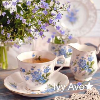 ロイヤルアルバート(ROYAL ALBERT)の【ご予約品　英国ビンテージ】ロイヤルアルバート★勿忘草★トリオ　ペア(食器)