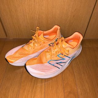 ニューバランス(New Balance)の本日限定！　ニューバランス　フューエルセルレベル v2  27.5cm(シューズ)