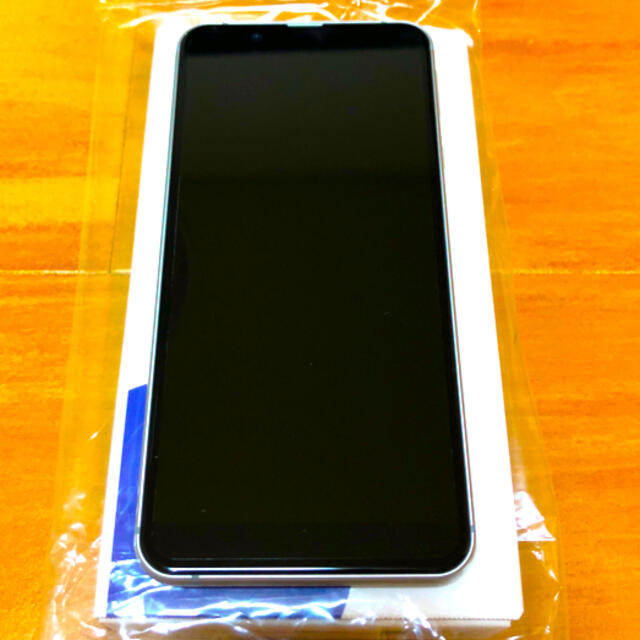 SHARP AQUOS Sense3  Basic シルバー sim フリー