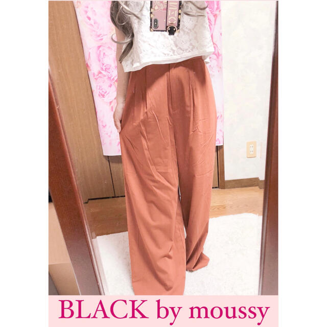 BLACK by moussy(ブラックバイマウジー)の3633.BLACK by moussy テーパードパンツ キャメル レディースのパンツ(カジュアルパンツ)の商品写真