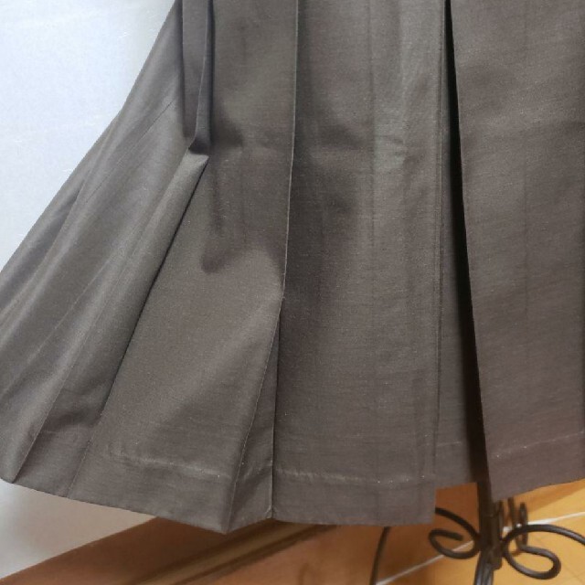 自由区(ジユウク)の自由区　プリーツ　スカート レディースのスカート(ひざ丈スカート)の商品写真