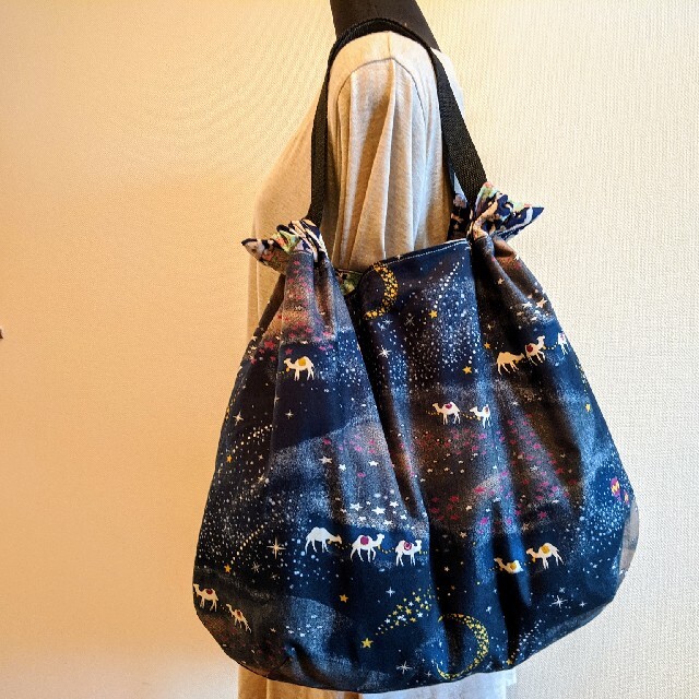 arinori様専用★大きなエコバッグ♡月と流れ星★砂漠のラクダ レディースのバッグ(エコバッグ)の商品写真