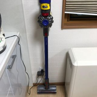 ダイソン(Dyson)のDyson v7(掃除機)