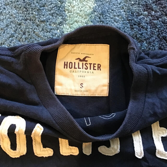 Hollister(ホリスター)のHOLLISTER ロゴ　Tシャツ メンズのトップス(Tシャツ/カットソー(半袖/袖なし))の商品写真