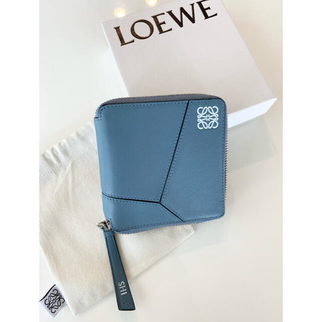 LOEWE(ロエベ)のLOEWE ロエベ パズルラウンドジップ　折り財布 レディースのファッション小物(財布)の商品写真