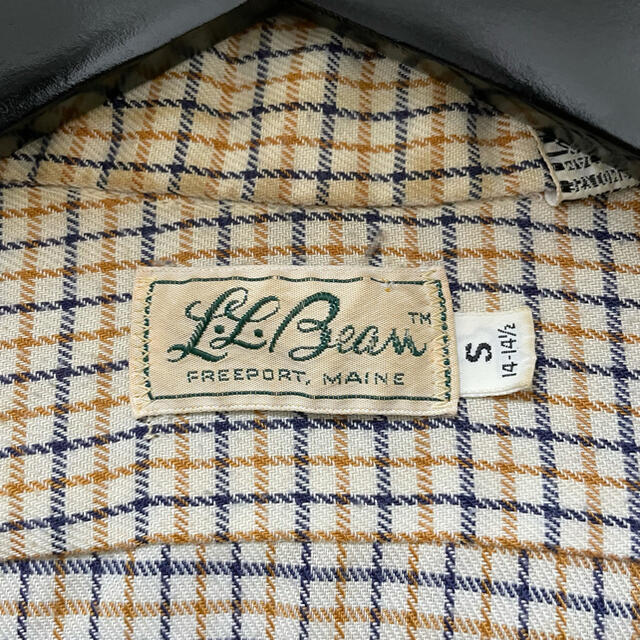 L.L.Bean(エルエルビーン)のLL Bean筆記体　ボタンダウンシャツ メンズのトップス(シャツ)の商品写真