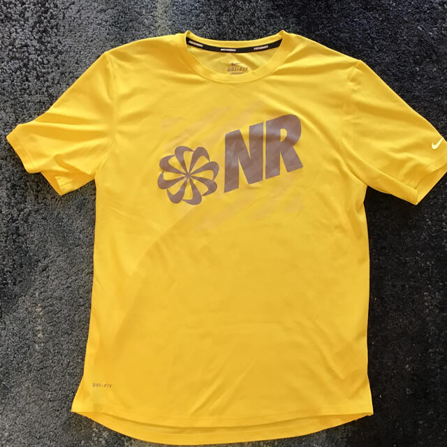 NIKE(ナイキ)のNIKE RUNNING Tシャツ メンズのトップス(Tシャツ/カットソー(半袖/袖なし))の商品写真