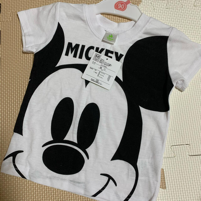 西松屋(ニシマツヤ)のミッキーマウス Tシャツ新品 キッズ/ベビー/マタニティのキッズ服女の子用(90cm~)(Tシャツ/カットソー)の商品写真