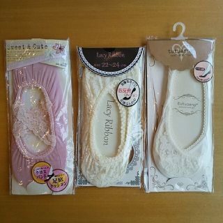 未使用 小さめ 靴下 フットカバー 22～25㎝ 2足 ピンク オフホワイト(ソックス)