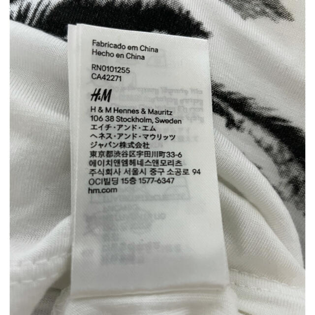 H&M(エイチアンドエム)のH&M 半袖Tシャツ レディースのトップス(Tシャツ(半袖/袖なし))の商品写真