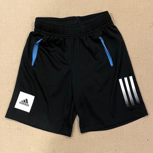 adidas(アディダス)の【美品！】adidas アディダス　短パン　140センチ キッズ/ベビー/マタニティのキッズ服男の子用(90cm~)(パンツ/スパッツ)の商品写真