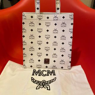 エムシーエム(MCM)の超美品☆MCMトートバッグ モノグラムホワイト(トートバッグ)