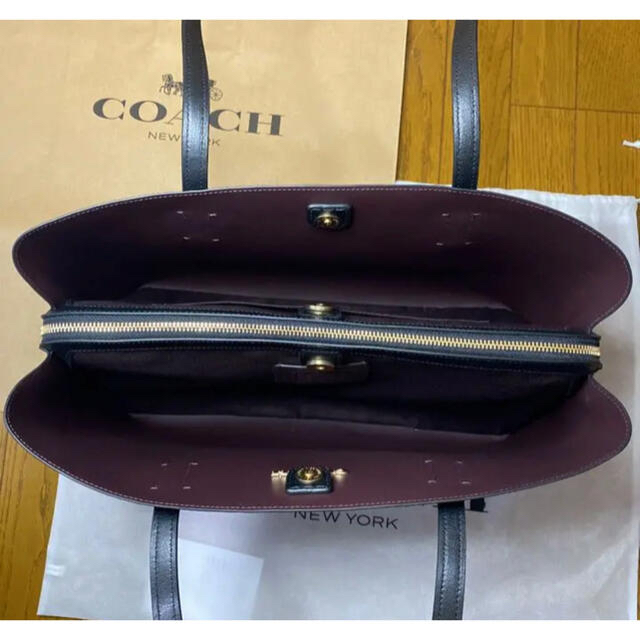 COACH(コーチ)のmar☆様専用　❣️最後の値下げ❣️COACH トートバッグ ブラック レディースのバッグ(トートバッグ)の商品写真