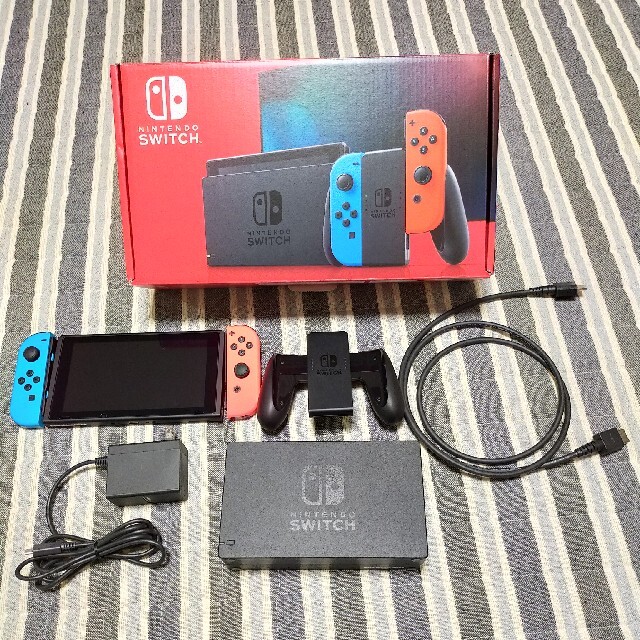 Nintendo Switch JOY-CON(L) ネオンブルー/(R) ネオ家庭用ゲーム機本体