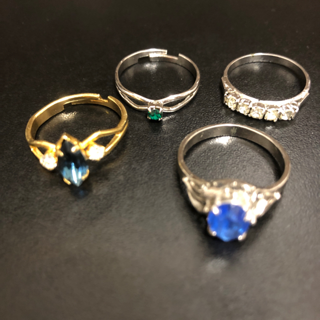 プチプラリング/指輪4つセット　およそ9号 レディースのアクセサリー(リング(指輪))の商品写真