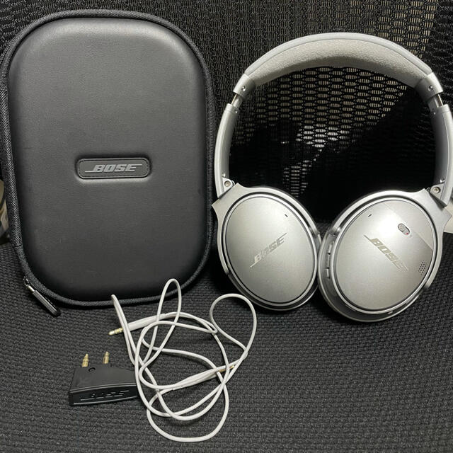 BOSE(ボーズ)のBose QuietComfort 35 wireless headphones スマホ/家電/カメラのオーディオ機器(ヘッドフォン/イヤフォン)の商品写真