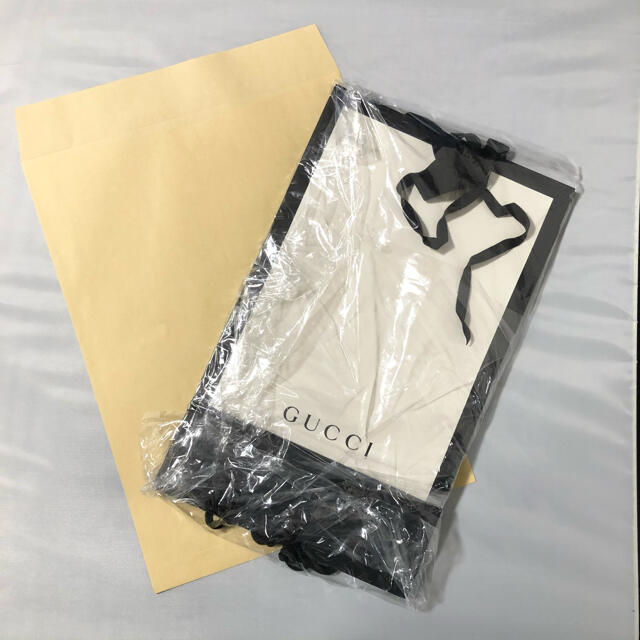 Gucci(グッチ)のGUCCI グッチ 38cmショッパー 紙袋2枚セット レディースのバッグ(ショップ袋)の商品写真