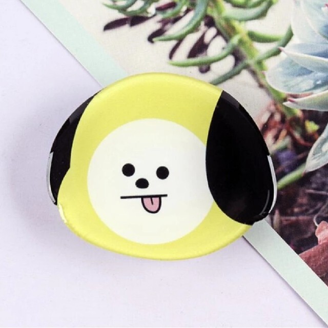 防弾少年団(BTS)(ボウダンショウネンダン)のBT21 CHIMMY  グリップトック スマホ/家電/カメラのスマホアクセサリー(その他)の商品写真