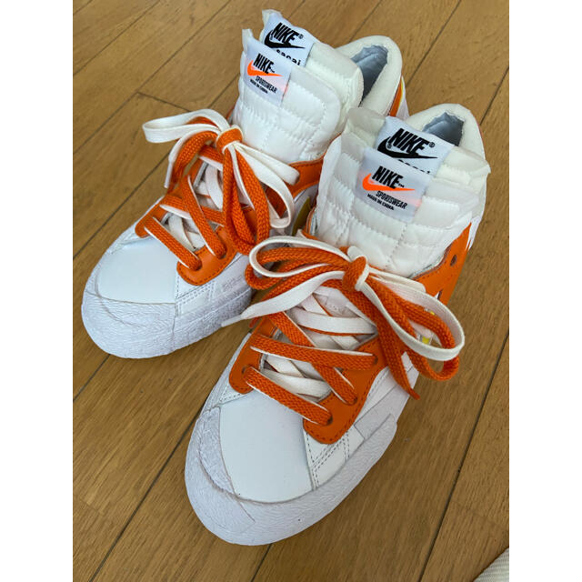 NIKE(ナイキ)のNIKE SACAI BLAZER LOW サカイ Travis jordan メンズの靴/シューズ(スニーカー)の商品写真