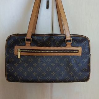 ルイヴィトン(LOUIS VUITTON)のえむ様 ルイヴィトン シテGM モノグラム トートバッグ (トートバッグ)