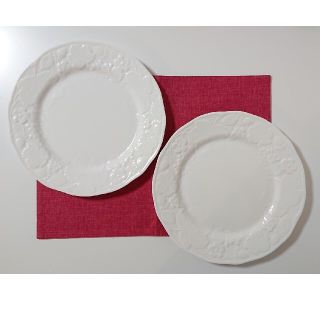 ウェッジウッド(WEDGWOOD)のウェッジウッド ストロベリー&バイン プレート 28㎝ 2枚(食器)