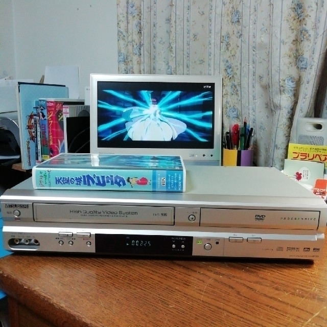 三菱電機(ミツビシデンキ)のMITSUBISHI DVD一体型VHSビデオデッキ DJ-VP250 動作品 スマホ/家電/カメラのテレビ/映像機器(DVDプレーヤー)の商品写真