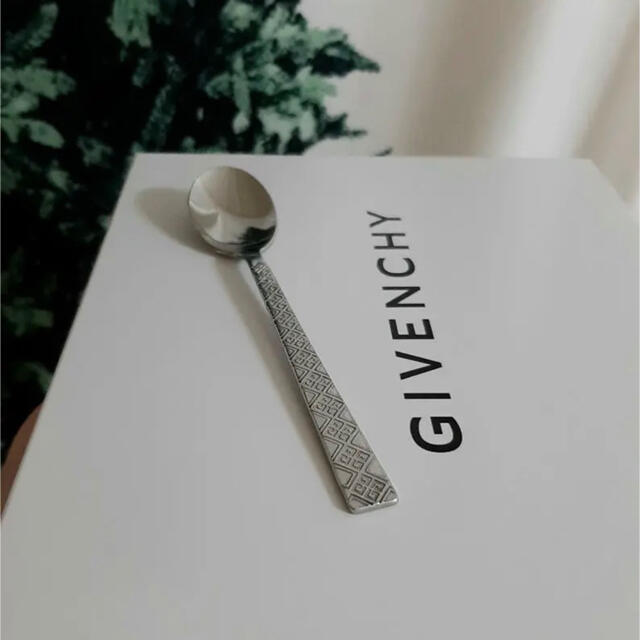 GIVENCHY(ジバンシィ)のジバンシィ　モーニングセット　7pc インテリア/住まい/日用品のキッチン/食器(食器)の商品写真