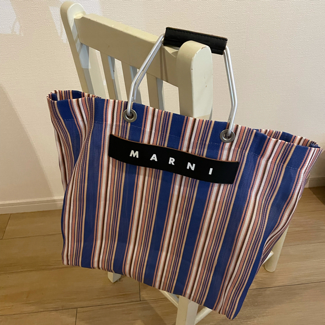 Marni(マルニ)のマルニ　フラワーカフェ　カゴバッグ レディースのバッグ(かごバッグ/ストローバッグ)の商品写真