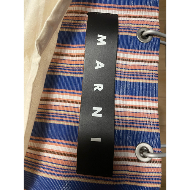Marni(マルニ)のマルニ　フラワーカフェ　カゴバッグ レディースのバッグ(かごバッグ/ストローバッグ)の商品写真