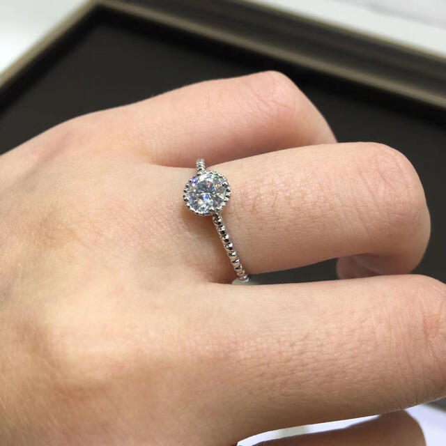 newデザイン】2.5ct オーバル モアサナイト リング K18WG | legaleagle