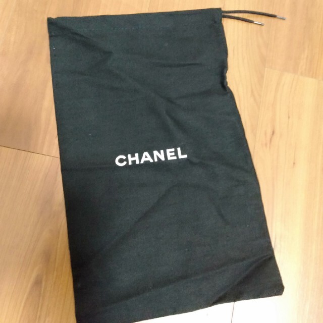 CHANEL(シャネル)の新品シャネルシューズ袋　保存袋 レディースのバッグ(ショップ袋)の商品写真