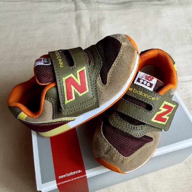 New Balance(ニューバランス)の今だけ値下げ！ニューバランス996☆16cm キッズ/ベビー/マタニティのキッズ靴/シューズ(15cm~)(スニーカー)の商品写真