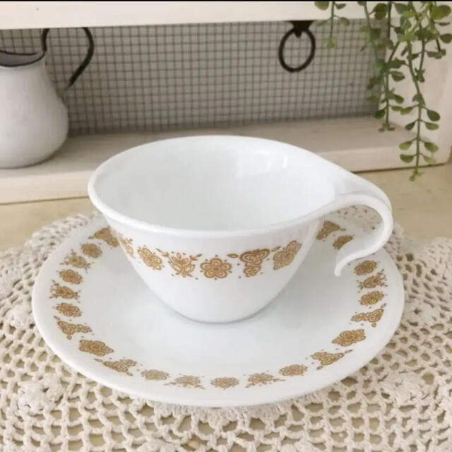 CORELLE(コレール)のCORELLE バタフライ カップ&ソーサー シュガー&クリーマー スタンド付き インテリア/住まい/日用品のキッチン/食器(食器)の商品写真