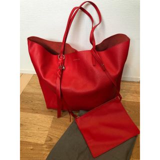 アレキサンダーマックイーン(Alexander McQueen)のアレキサンダーマックイーン 赤　レザートート バッグ(トートバッグ)