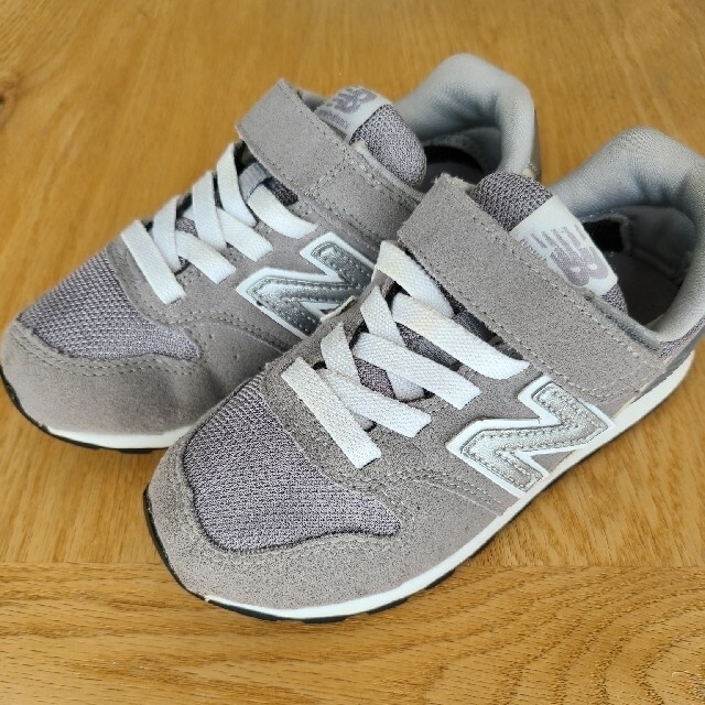 New Balance(ニューバランス)のニューバランス　18cm キッズ/ベビー/マタニティのキッズ靴/シューズ(15cm~)(スニーカー)の商品写真