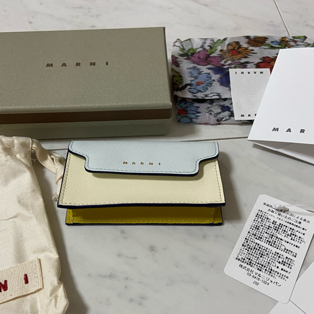 Marni(マルニ)のさくらんぼ様専用です！新品未使用　MARNI カードケース レディースのファッション小物(財布)の商品写真