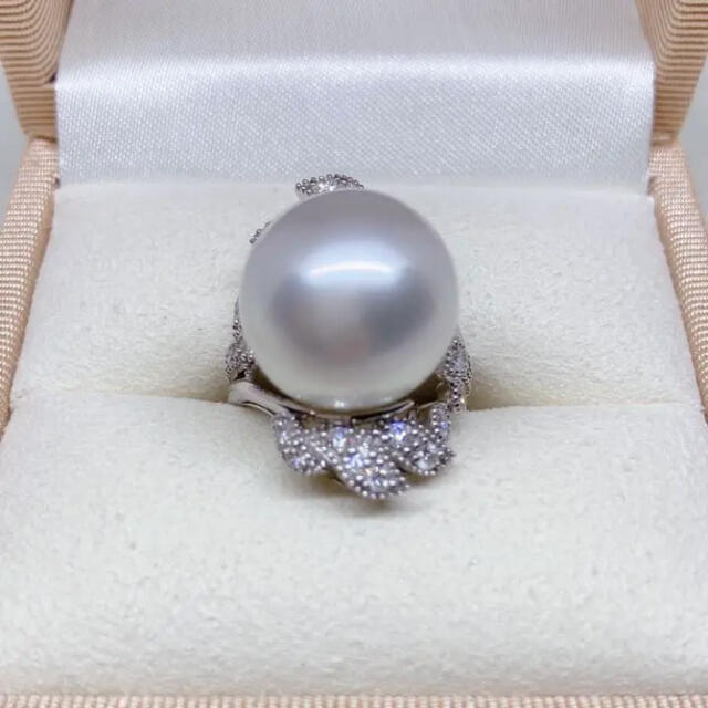 リング　指輪　白蝶真珠　天然ダイヤモンド　K18WG レア　大粒 レディースのアクセサリー(リング(指輪))の商品写真