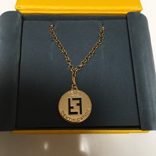 FENDI ネックレス 新品 未使用 ロゴ 人気