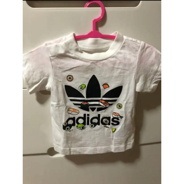 adidas(アディダス)のroo様専用　　adidas Tシャツ2枚セット キッズ/ベビー/マタニティのベビー服(~85cm)(Ｔシャツ)の商品写真