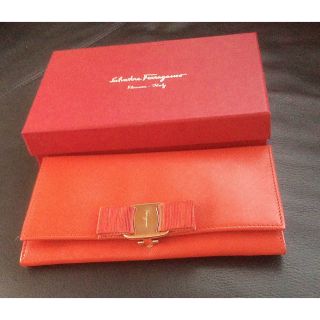 サルヴァトーレフェラガモ(Salvatore Ferragamo)の[本日お値下げday]フェラガモ　長財布　箱付き(財布)