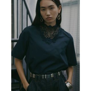 アメリヴィンテージ(Ameri VINTAGE)のMEDI LACE NECK BLOUSE(シャツ/ブラウス(長袖/七分))