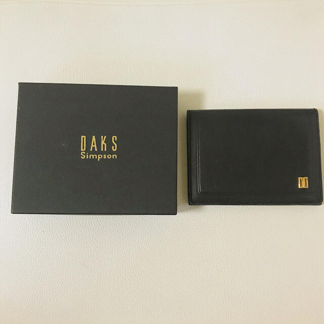 DAKS ダックス　黒　ブラック　シンプル　定期入れ　パスケース　カードケース
