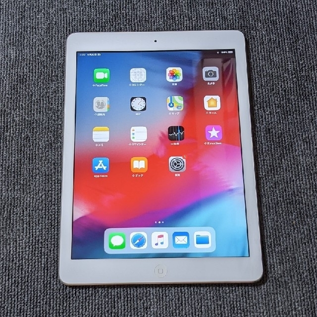 iPad Air 64GB Wi-Fiモデル シルバースマホ/家電/カメラ